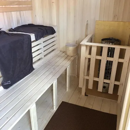 Komfortables In Conneforde Mit Sonniger Terrasse Semesterbostad Wiefelstede