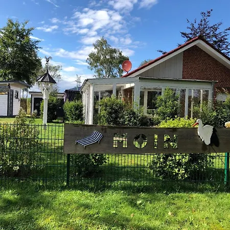 Komfortables In Conneforde Mit Sonniger Terrasse Semesterbostad *